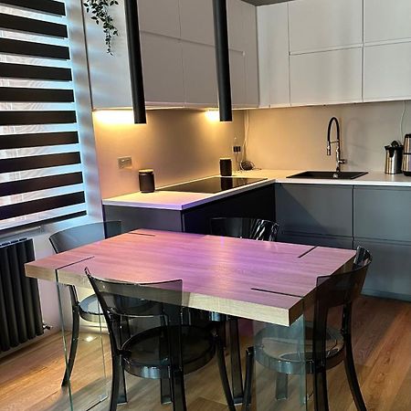 Lr Deluxe Apartments - Fondazione Prada - Metro M3 Milano Eksteriør billede