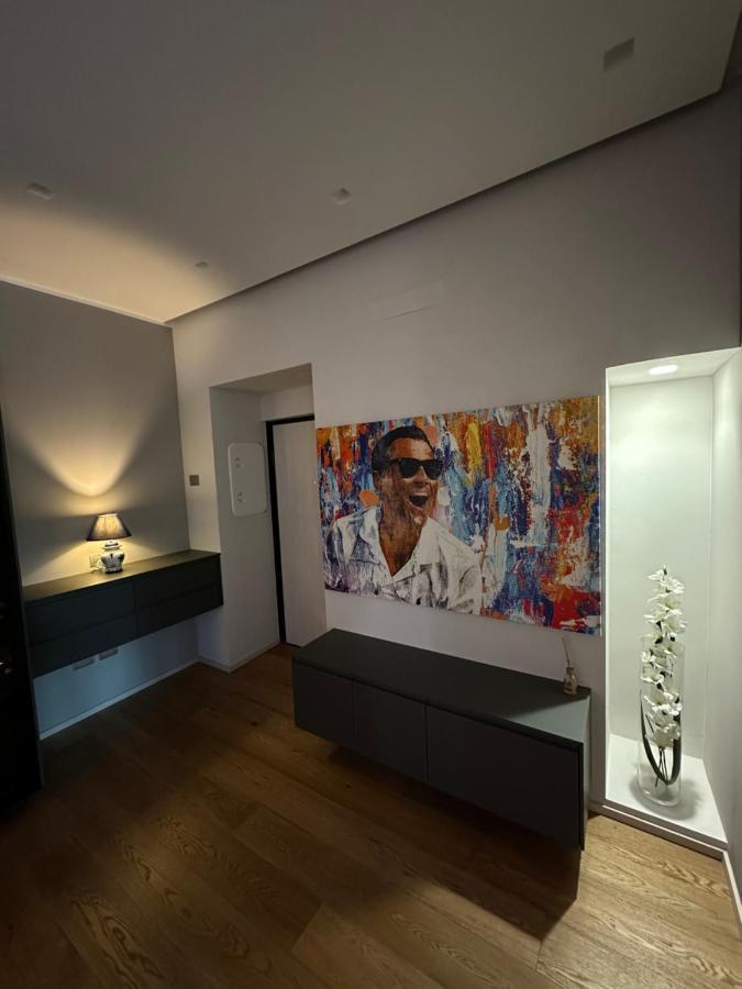 Lr Deluxe Apartments - Fondazione Prada - Metro M3 Milano Eksteriør billede