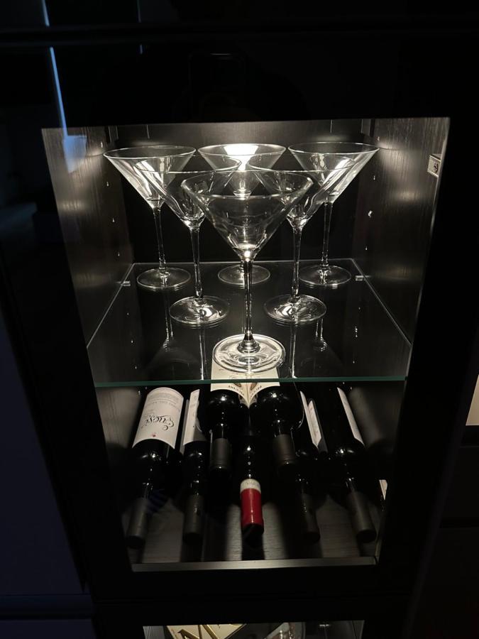 Lr Deluxe Apartments - Fondazione Prada - Metro M3 Milano Eksteriør billede