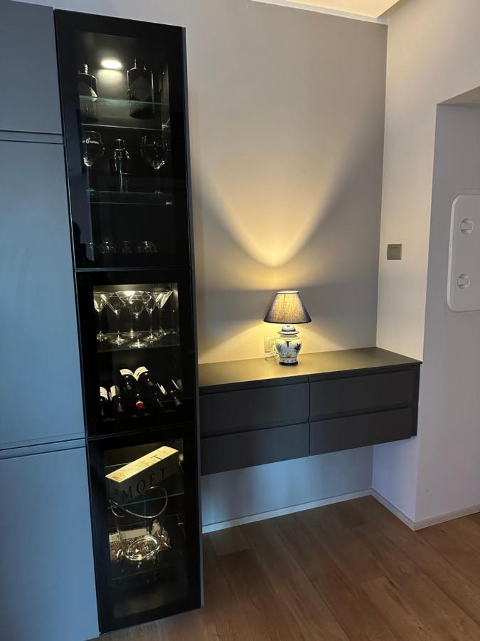 Lr Deluxe Apartments - Fondazione Prada - Metro M3 Milano Eksteriør billede
