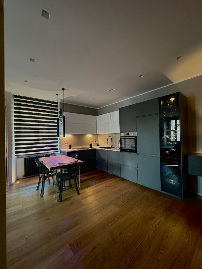 Lr Deluxe Apartments - Fondazione Prada - Metro M3 Milano Eksteriør billede