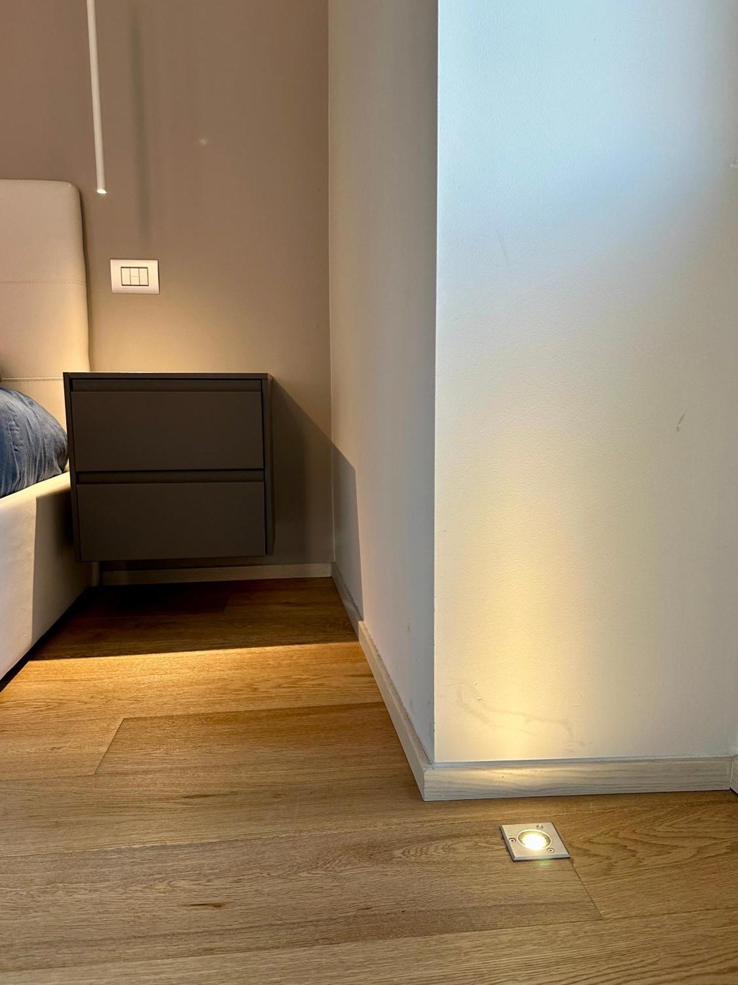 Lr Deluxe Apartments - Fondazione Prada - Metro M3 Milano Eksteriør billede